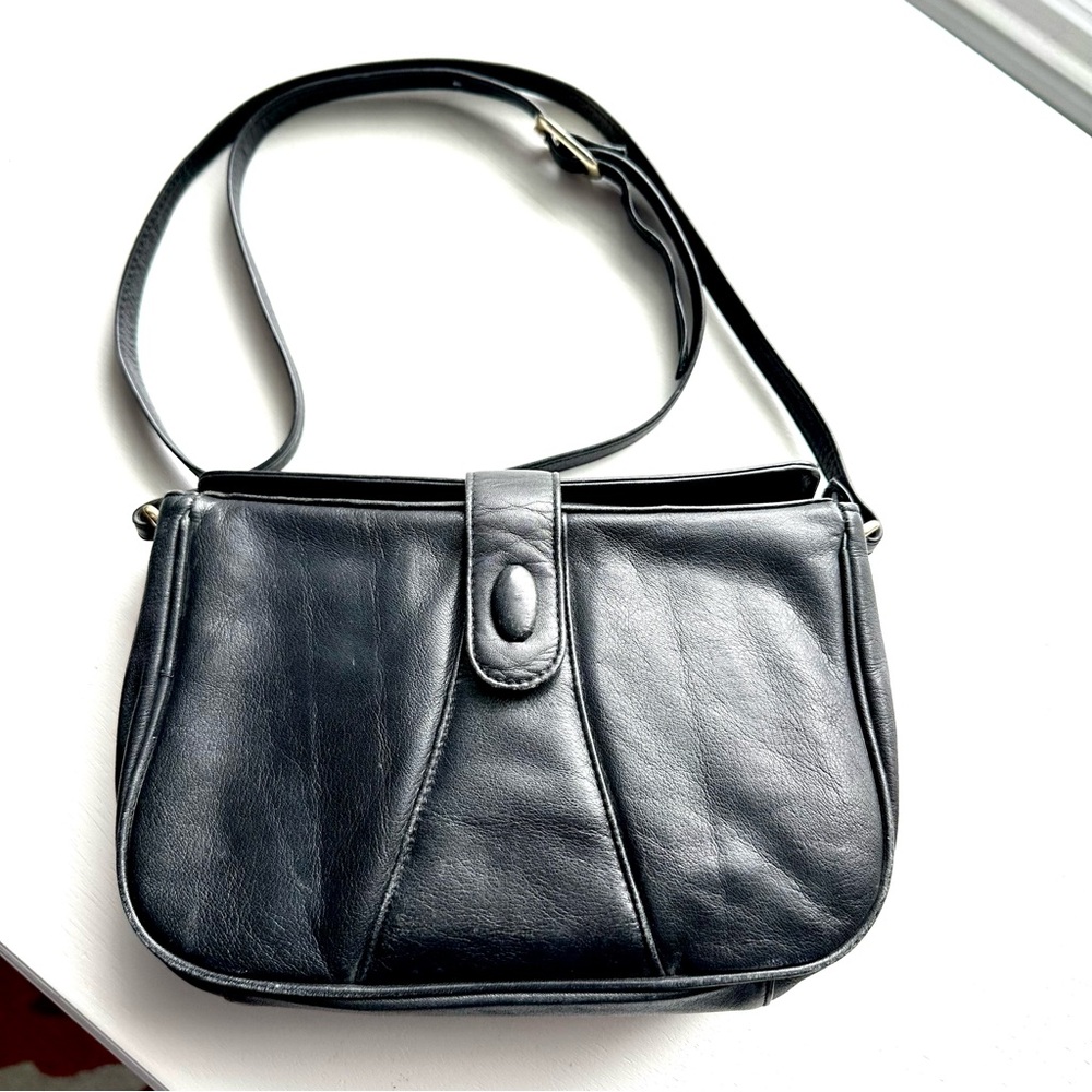 Vintage Etra Black Leather Crossbody Shoulder Bag  Small EUC